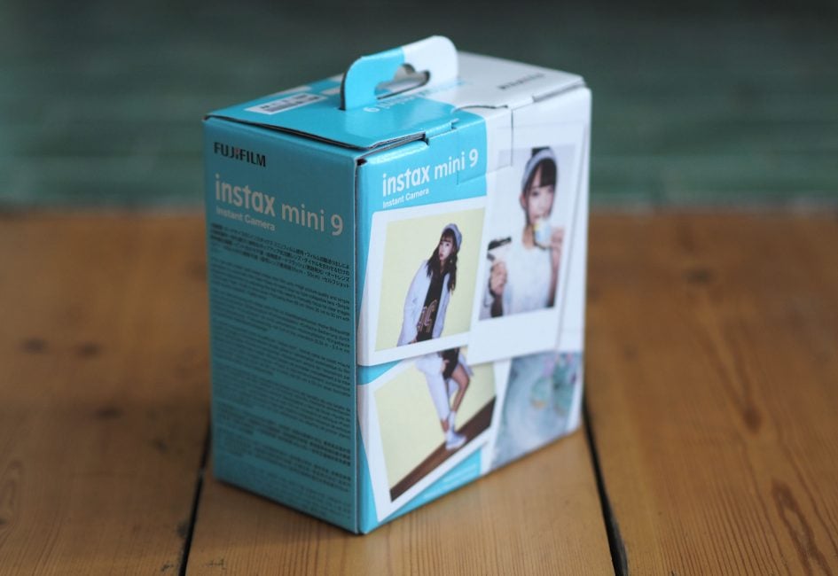 Fujifilm-instax-mini-9-box