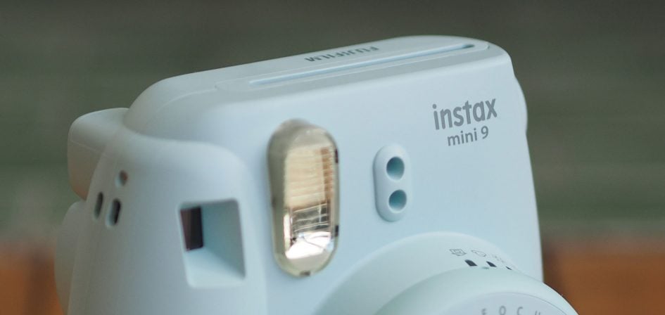 Fujifilm-instax-mini-9-flash