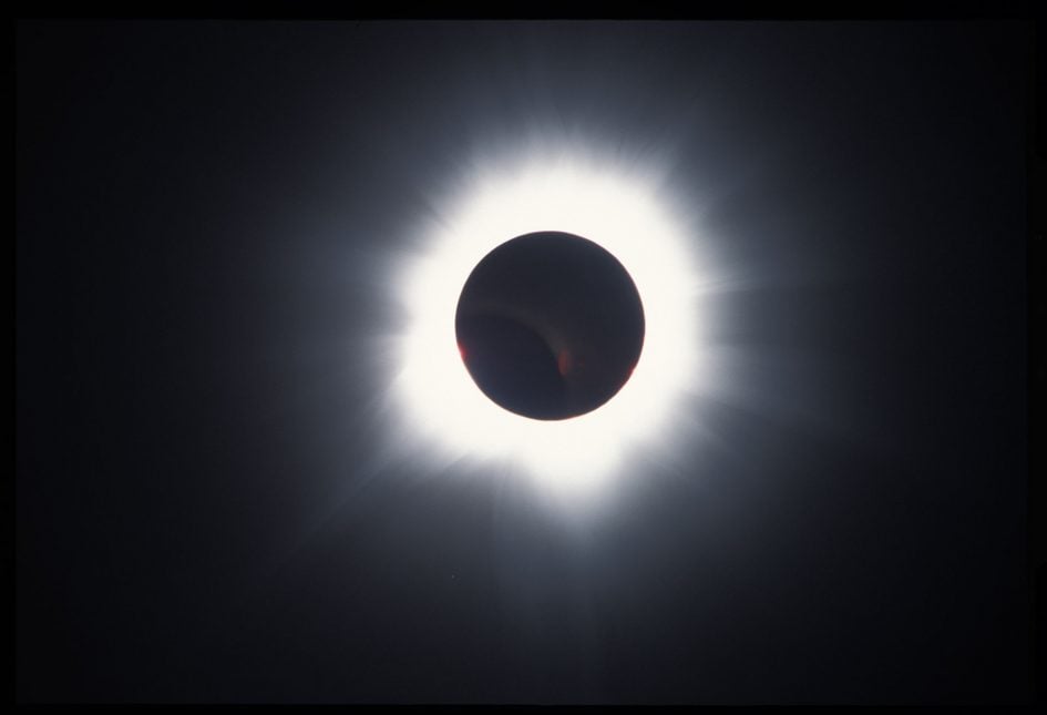 solar-eclipse-2001-corona