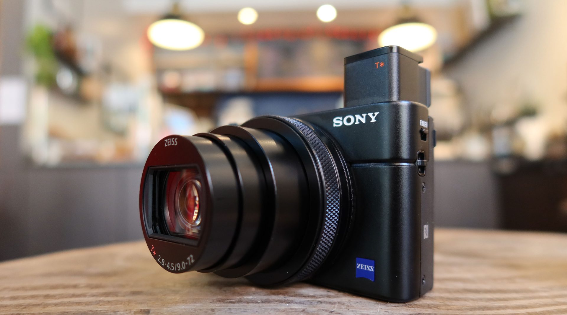 sony-rx100-vii-header1